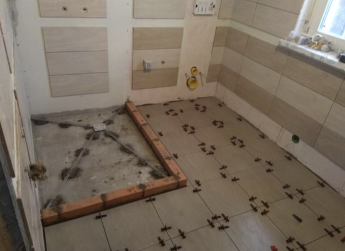 Как самостоятельно сделать душевой поддон?