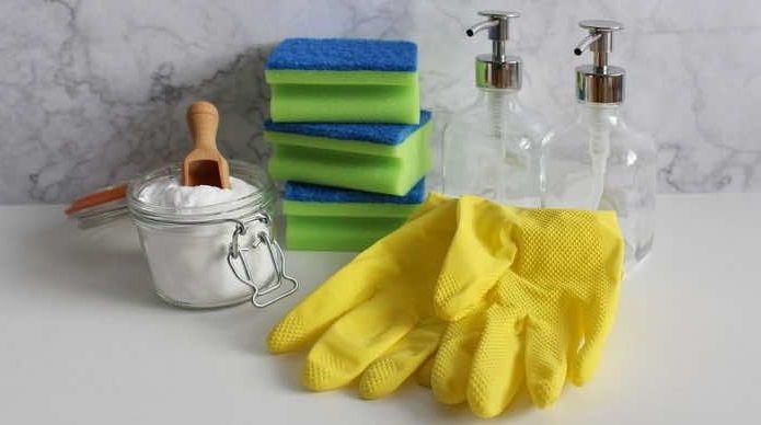 Как очистить акриловую ванну?