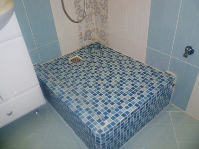 Как самостоятельно сделать душевой поддон?