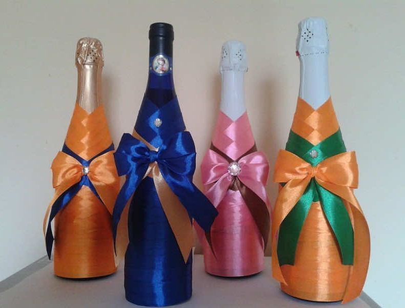 Декор бутылок лентами — красивые способы оформления