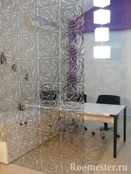 Декоративные перегородки в интерьере комнаты — идеи зонирования