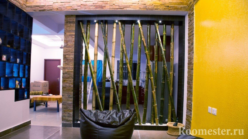 Декоративные перегородки в интерьере комнаты — идеи зонирования