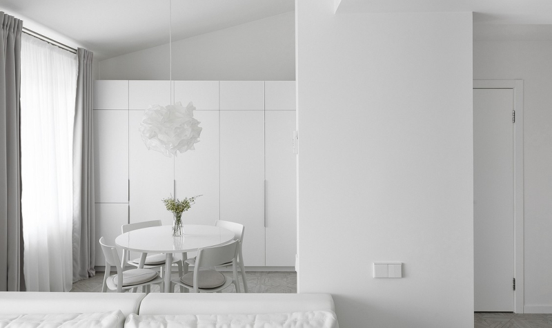 Как «спрятать» кухню в студии: 7 примеров, которые мы нашли у дизайнеров