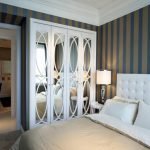 Полосатые обои в интерьере: виды и комбинирование полоски