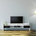 Полосатые обои в интерьере: виды и комбинирование полоски