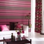 Полосатые обои в интерьере: виды и комбинирование полоски