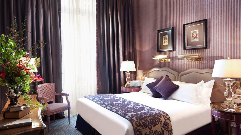 Полосатые обои в интерьере: виды и комбинирование полоски