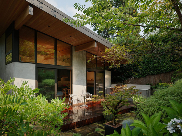 В гармонии с садом: уютный современный дом в Сиэтле