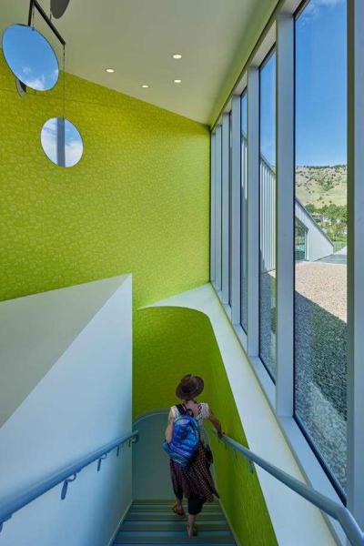 Библиотека North Boulder от бюро WORKac:  горы и треугольники