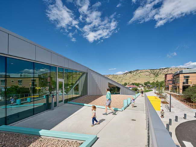 Библиотека North Boulder от бюро WORKac:  горы и треугольники