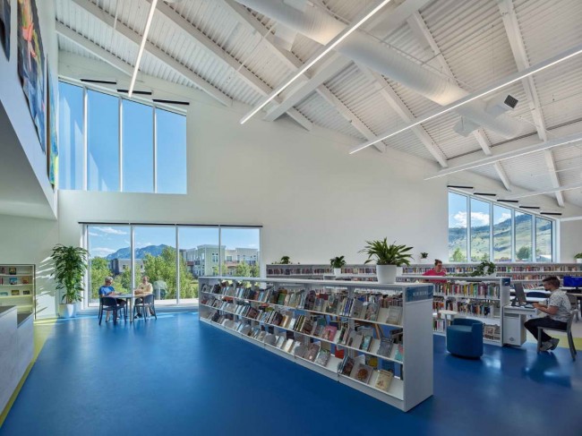 Библиотека North Boulder от бюро WORKac:  горы и треугольники